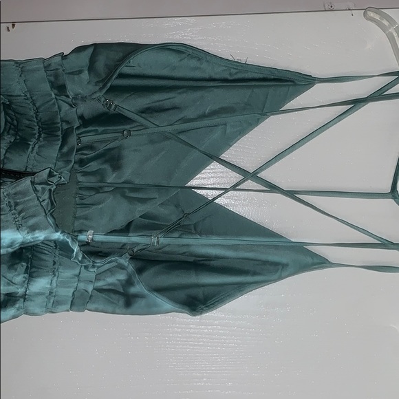 Satin romper - Picture 4 of 6